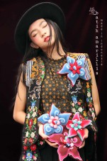 batik amarillis's corsage